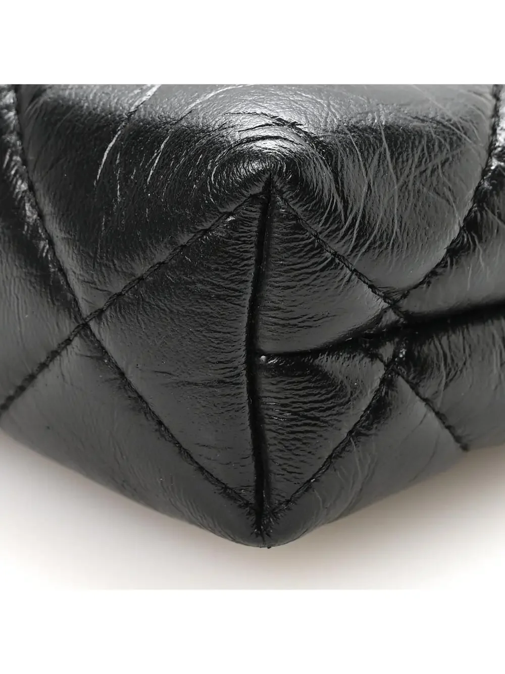 Chanel Shiny Aged Lambskin Quilted Kiss #342155C17B